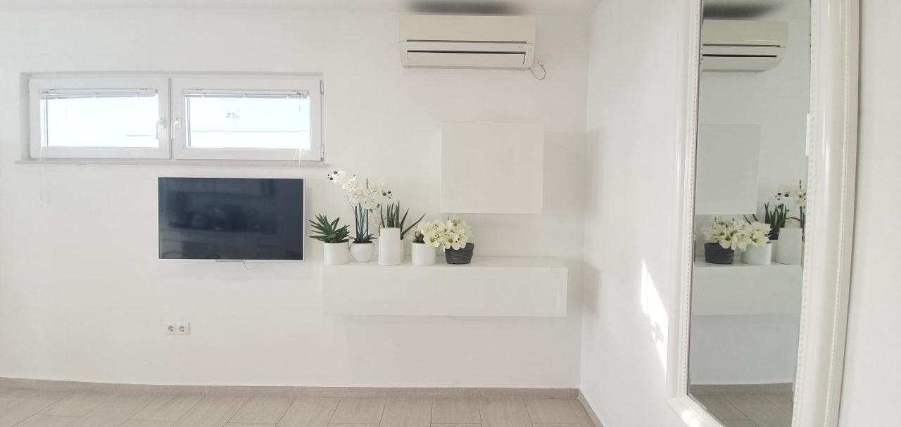 Seahouse By Jelena Apartment Bibinje Exterior photo